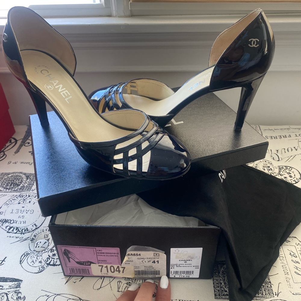 Chanel womens heels